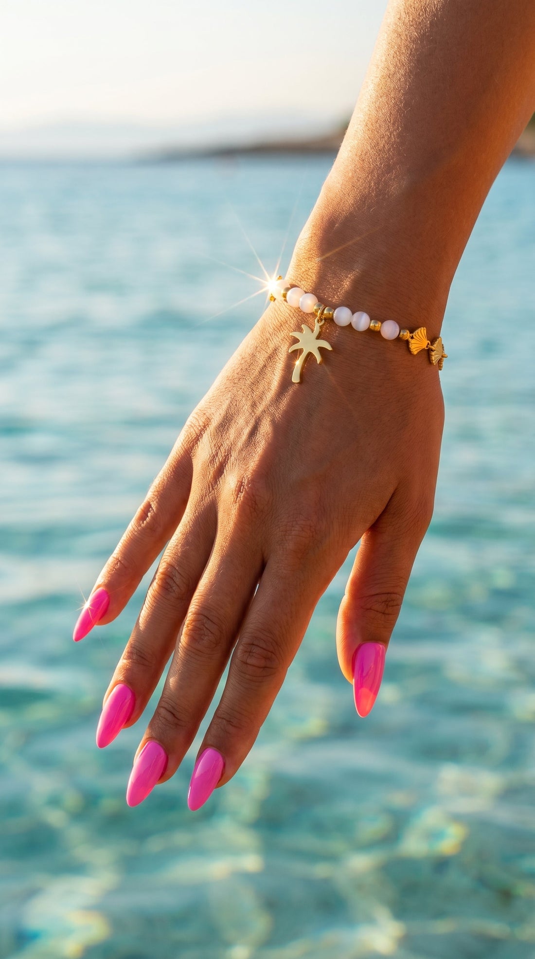 Bracelet "Paloma" – Bracelet Doré Perlé & Palmier Élégant